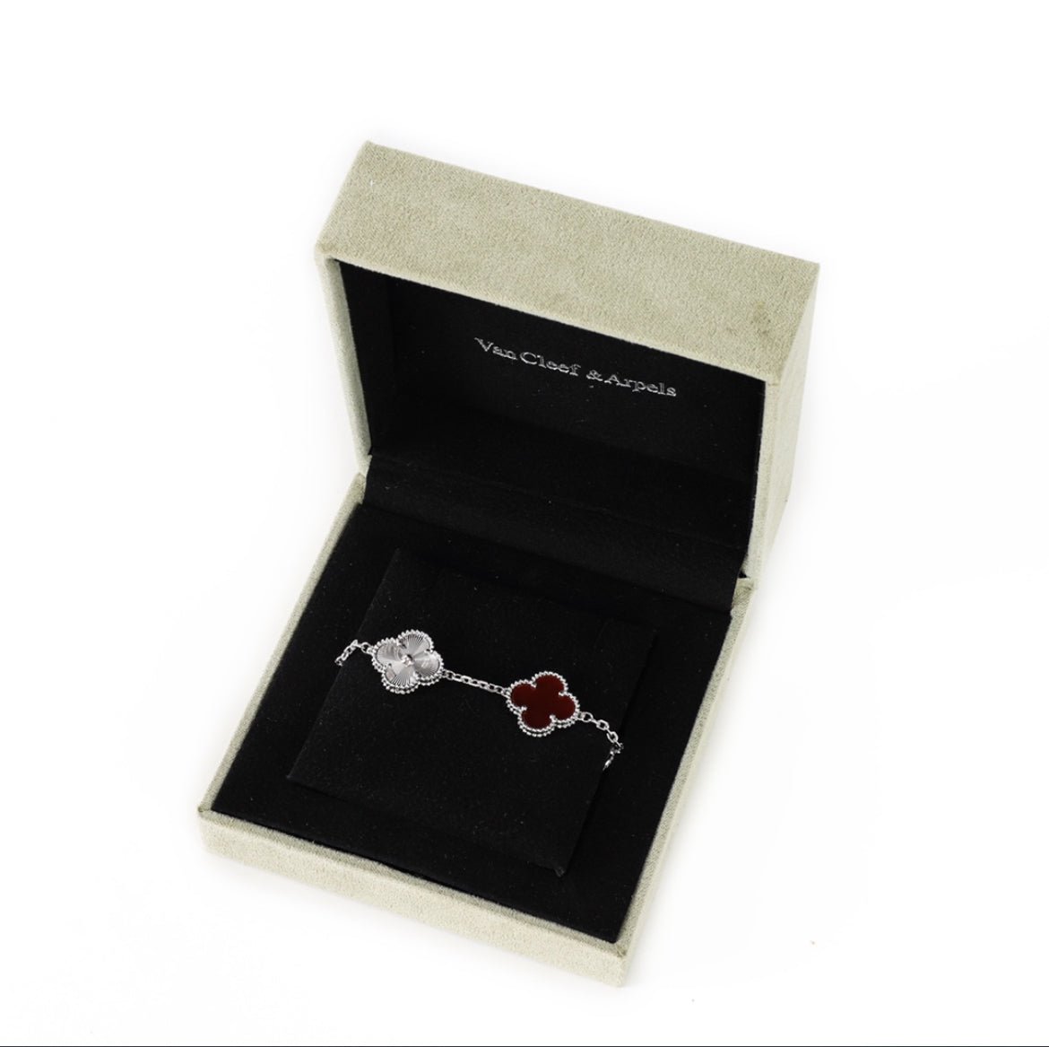 Pulsera Van Cleef & Arpels de la colección Vintage Alhambra con 5 motivos de trébol - Qu4litystore