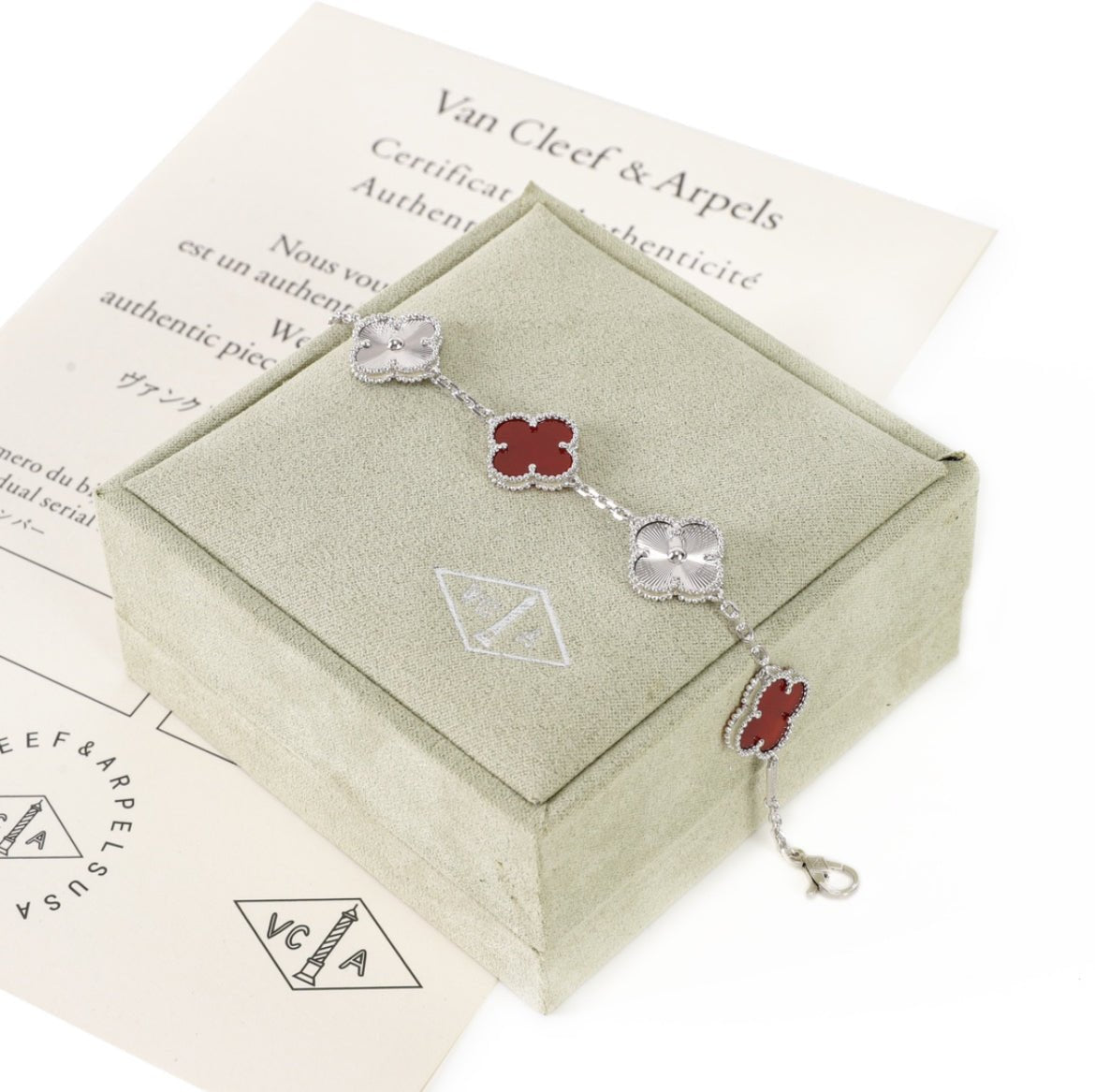 Pulsera Van Cleef & Arpels de la colección Vintage Alhambra con 5 motivos de trébol - Qu4litystore